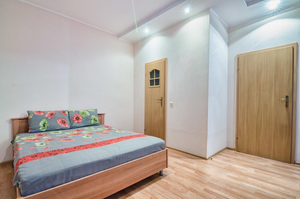 Apartamenty Lesi Ukrainky 17 Lviv Oda fotoğraf