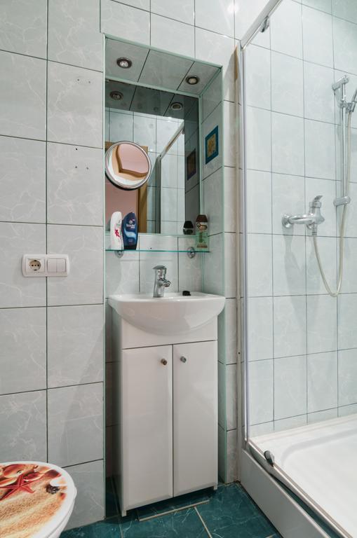 Apartamenty Lesi Ukrainky 17 Lviv Dış mekan fotoğraf